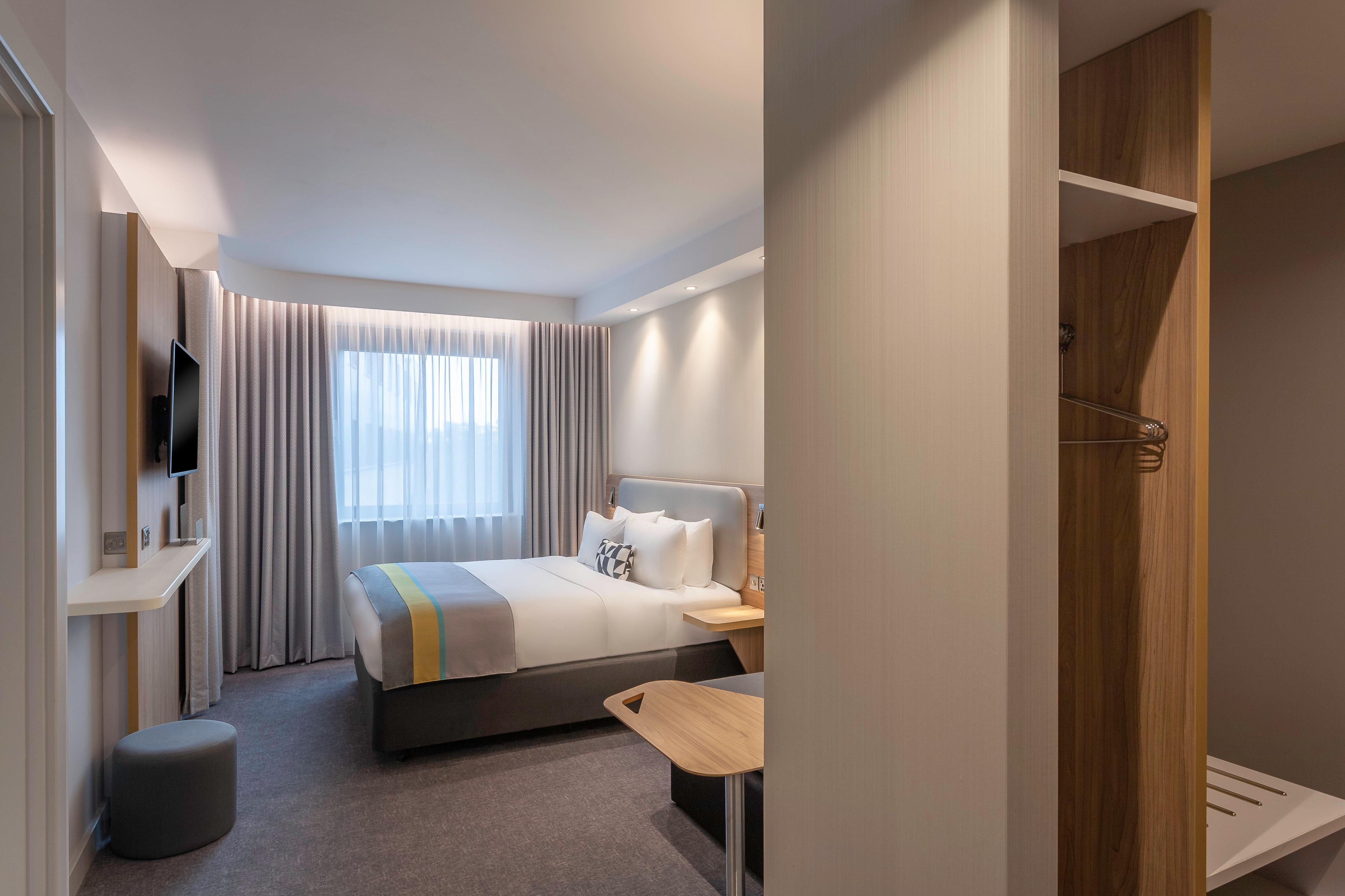 Holiday Inn Express Dublin-Airport By Ihg Сантрі Екстер'єр фото