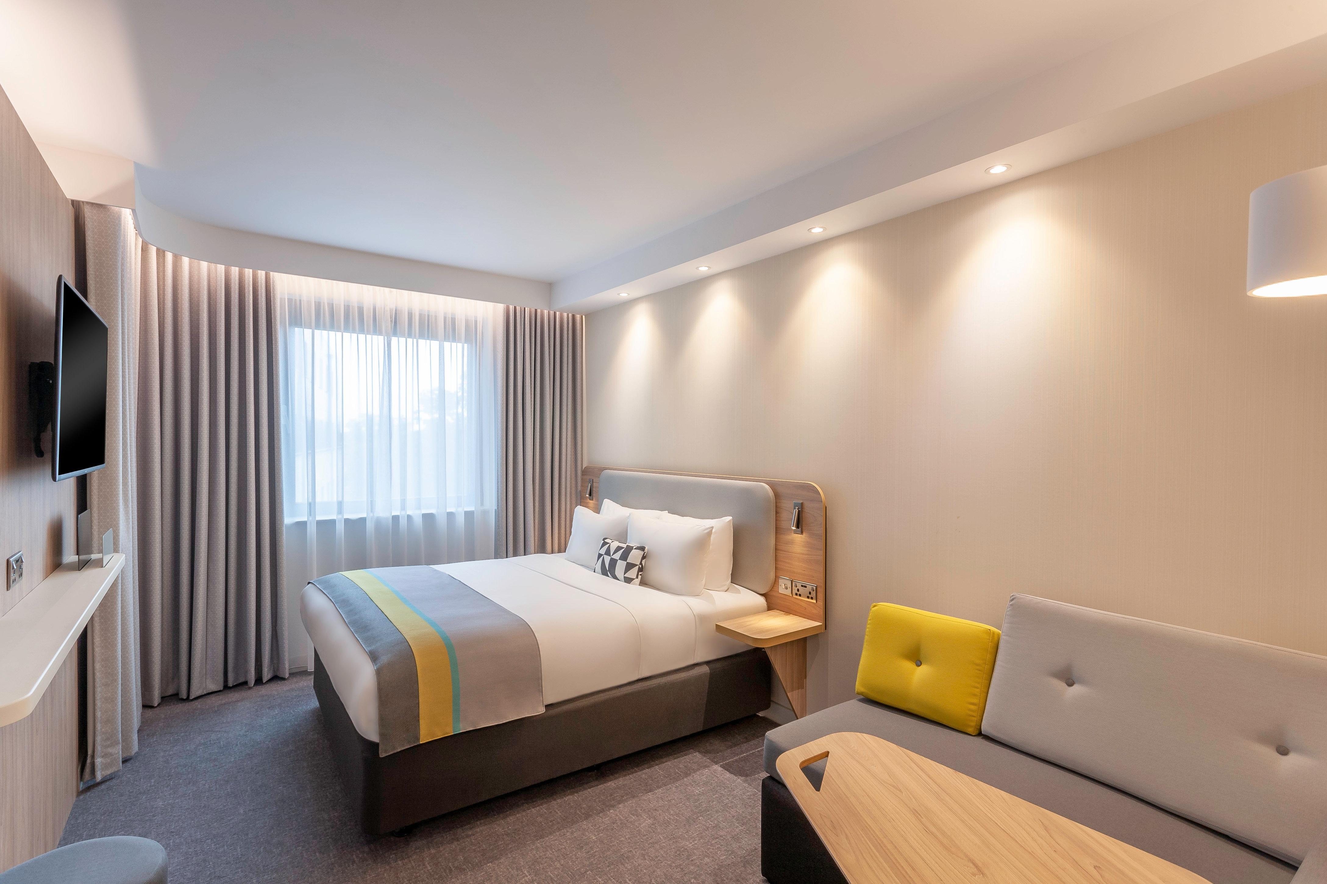 Holiday Inn Express Dublin-Airport By Ihg Сантрі Екстер'єр фото